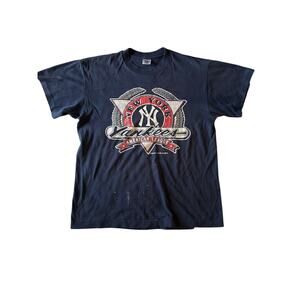 Vintage ‘91 MLB New York Yankees USA Made Single Stitch Trench L Faded Navy Tee